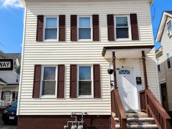 33 S Whipple St, Lowell, MA 01852