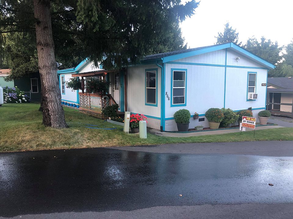 1st image of 866 Mahogany Ln NW