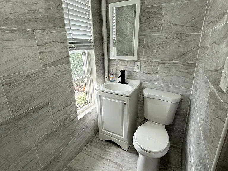 110 Spruce St #1 — Photo 4
