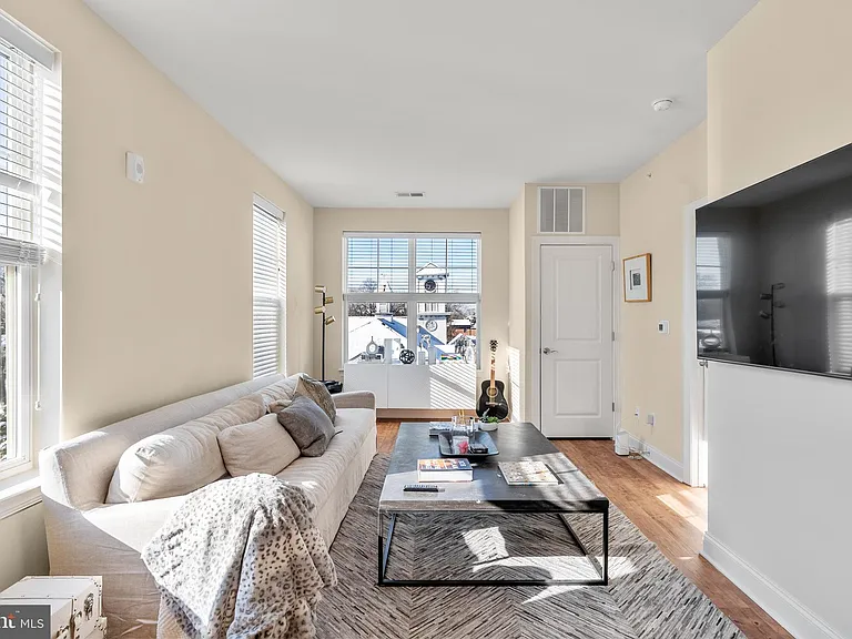 63 E Main St #309 — Photo 8