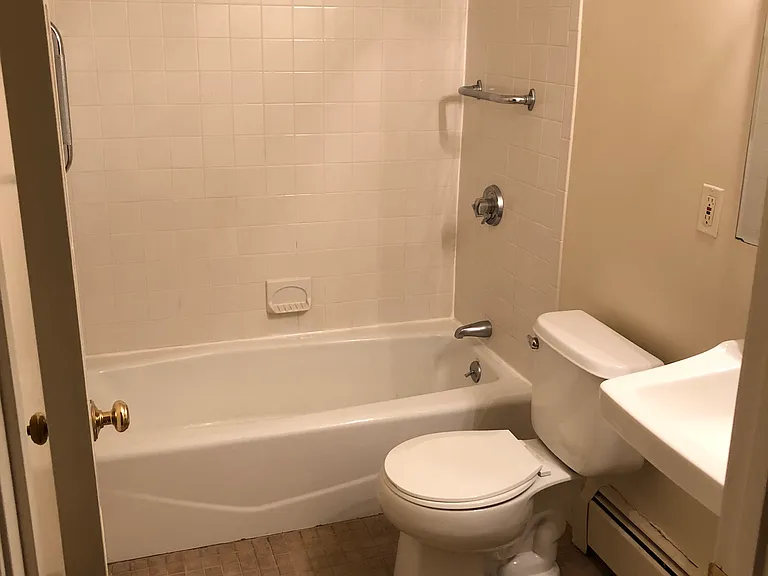 252 Spring St #3 — Photo 7