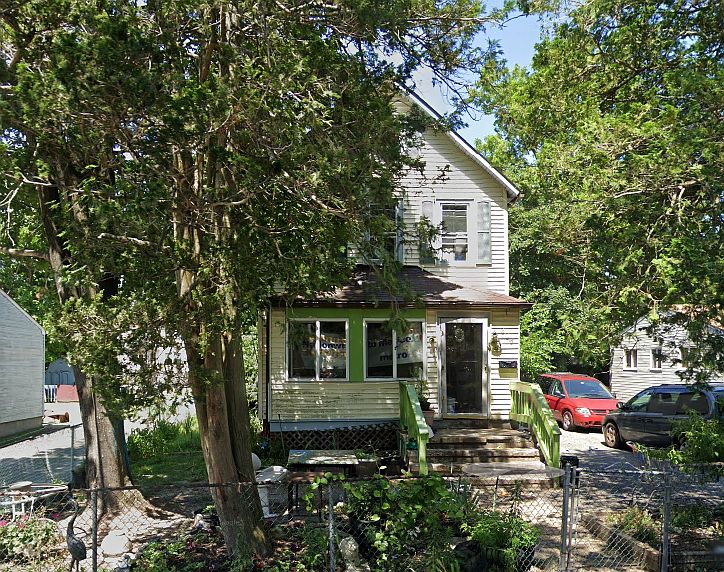 1st image of 306 Sampson Ave