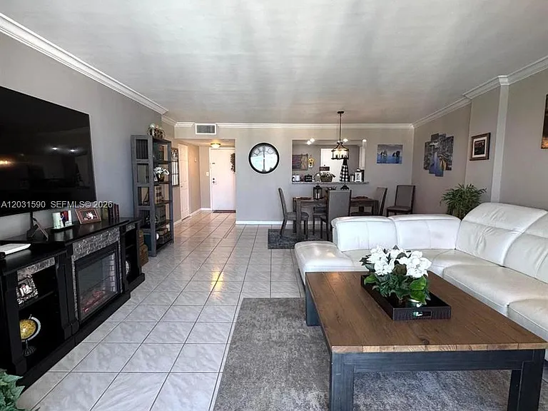 3800 S Ocean Dr #1816 — Photo 5