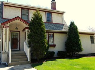 3511 Hollywood Ave, Brookfield, IL 60513