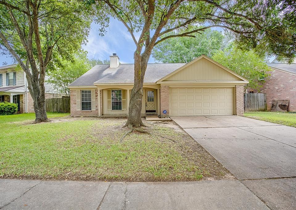 1st image of 18219 Holly Bend Dr