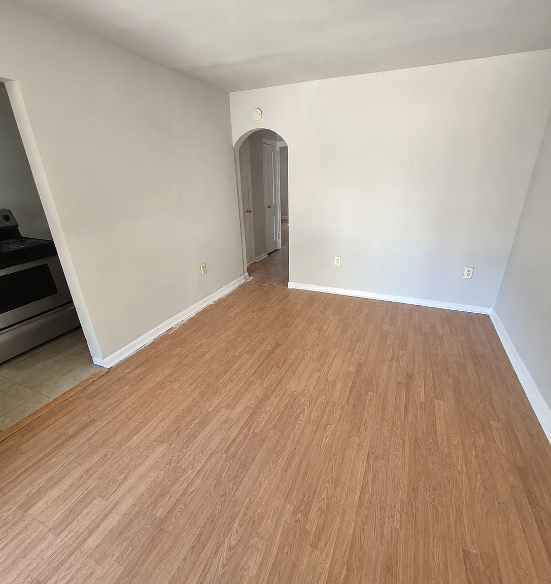 2 bed, 648 sqft, $1,350 — Photo 2
