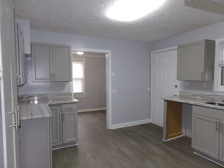 205 Miller Blvd — Photo 5