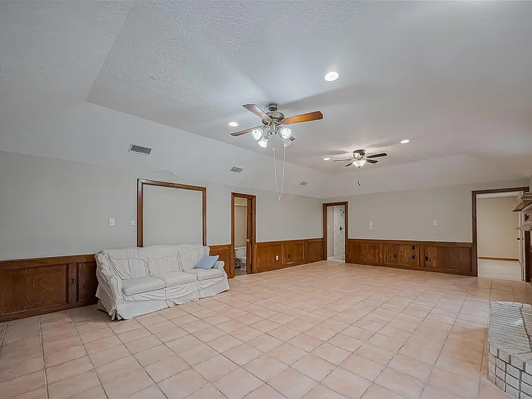 4015 Black Locust Dr — Photo 23