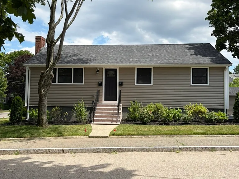 115 Bunker Hill Ln #1 — Photo 27