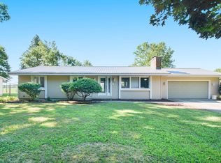 22275 Airline Rd, Sturgis, MI 49091