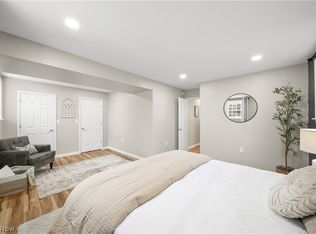 16130 Lucky Bell Ln, Newbury, OH