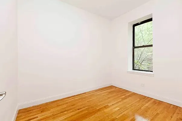 Rented by Compass | media 21