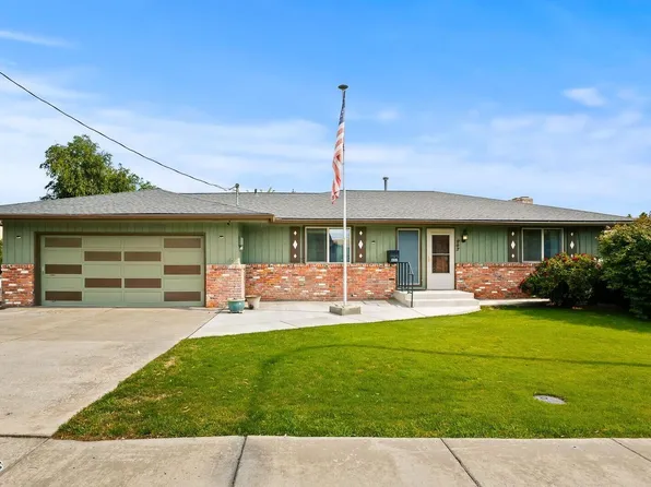 807 W Fremont Ave, Selah, WA 98942