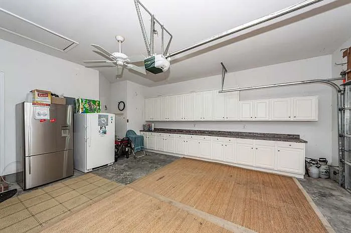 136 Oak Bluff Rd — Photo 40