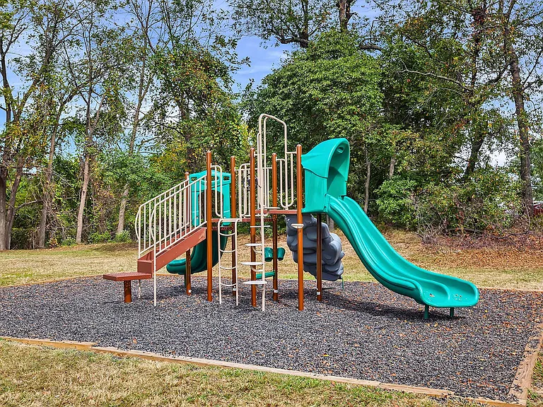 Orchard Park — Photo 21