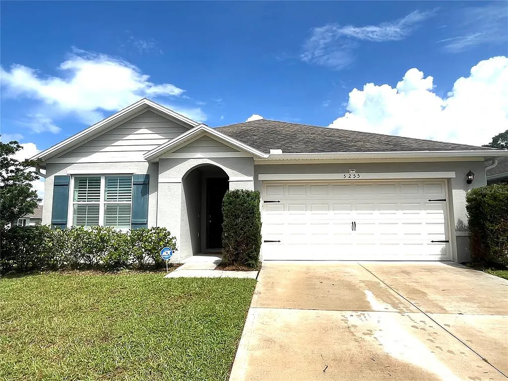3 bed, 2.0 bath, 1672 sqft, $2,450 — Photo 1