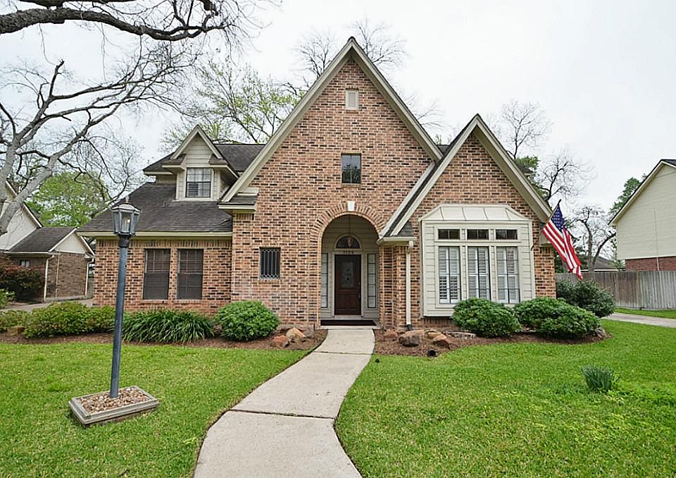 1st image of 1106 Pioneer Dr