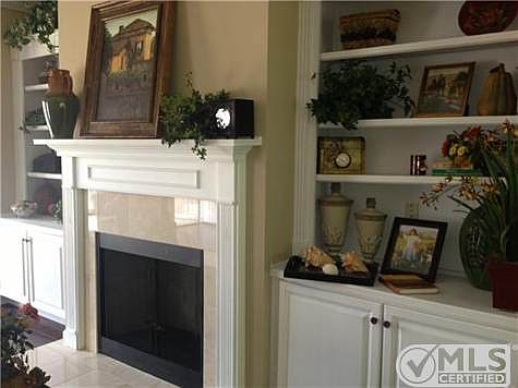 2nd image of 8 Madison Court Vlg #8