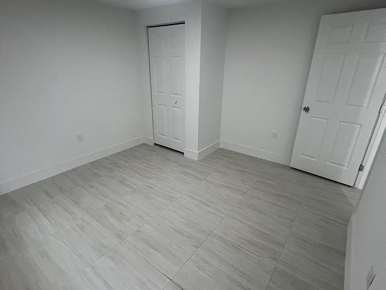 2779 NW 28th St #W — Photo 14