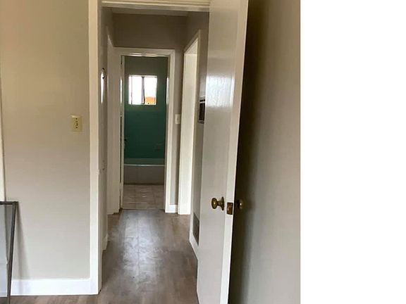 5th image of 1656 W 107th St
