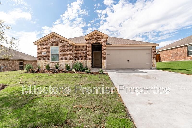 1st image of 3310 Sandstone Dr