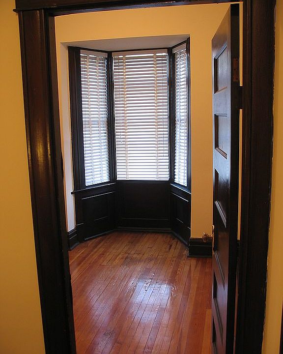 1st image of 3882-3884 Humphrey St