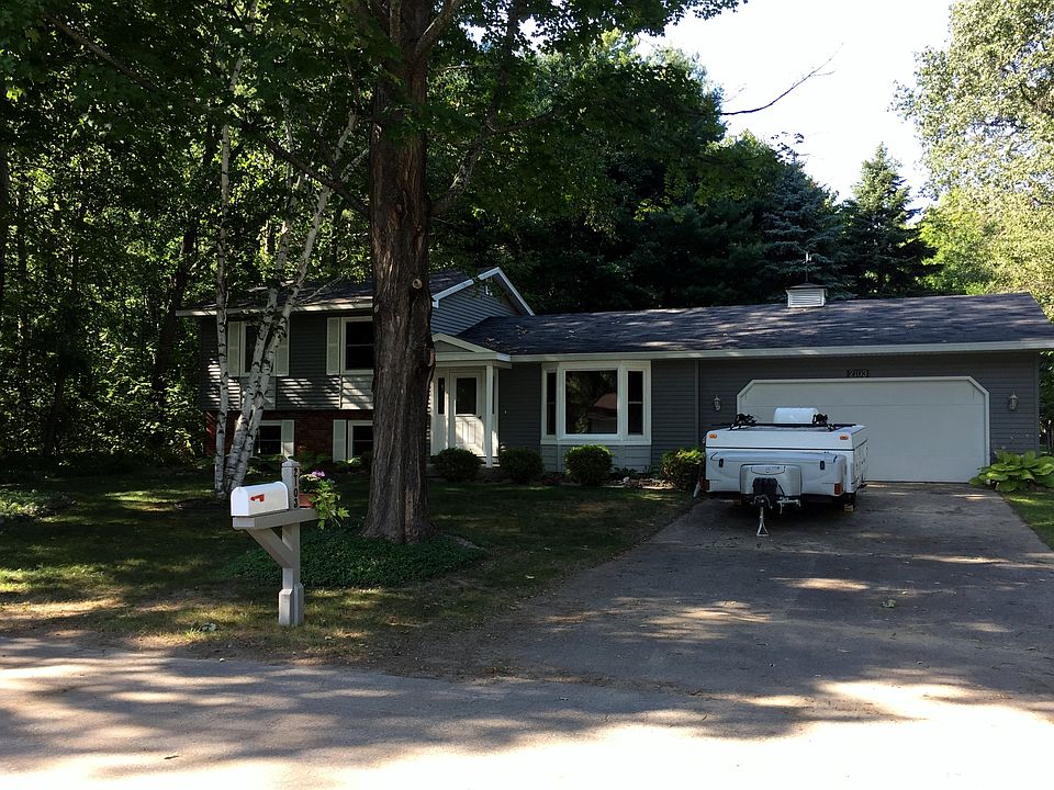 1st image of 2103 Aspen Dr