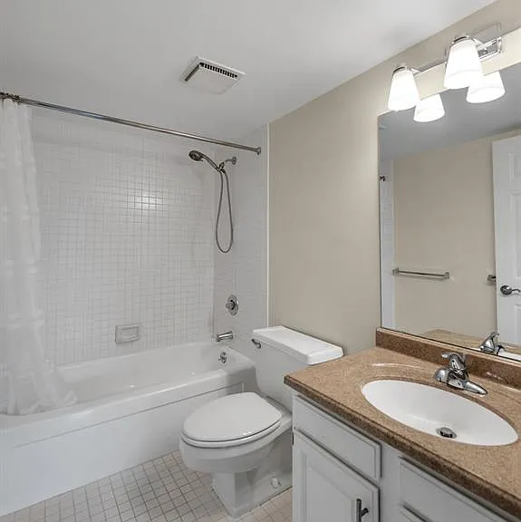 411 S Old Woodward Ave #925 — Photo 11