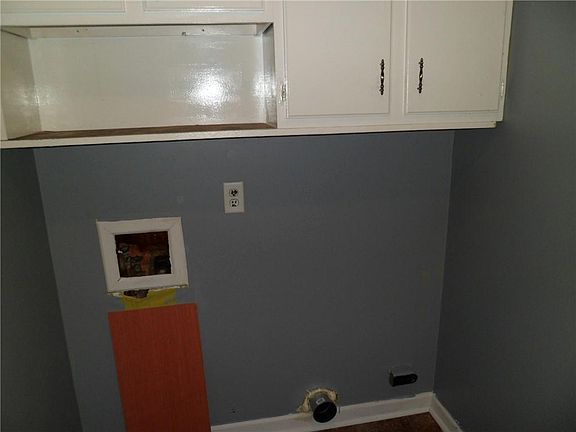 4th image of 112 Woodland Ln