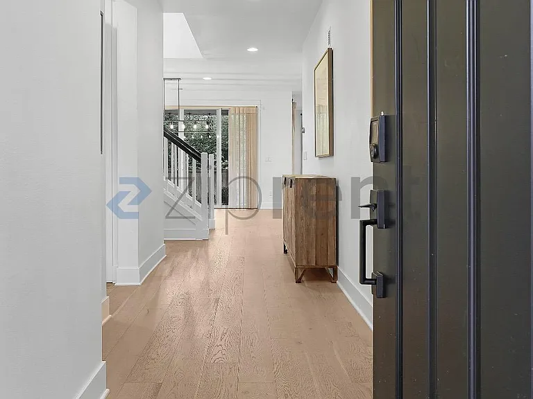 27036 236th Ln SE — Photo 2