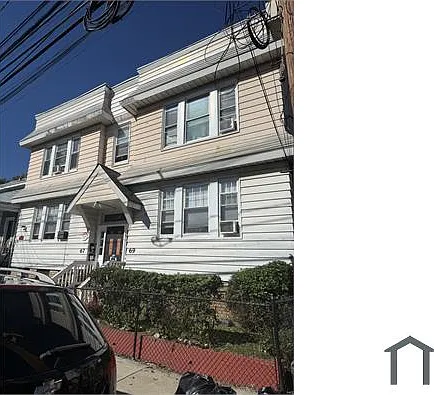 67 Smith St #1R