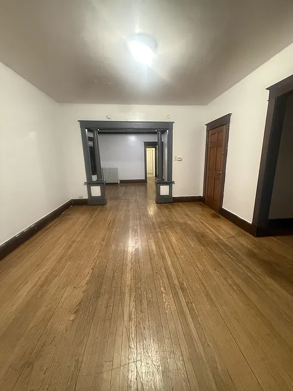 3 bed, 1.0 bath, 1225 sqft, $1,500 — Photo 3