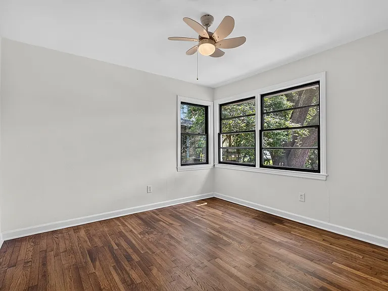 137 Brandywine Rd — Photo 36