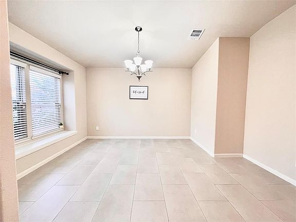4th image of 19339 Vermillion Ct