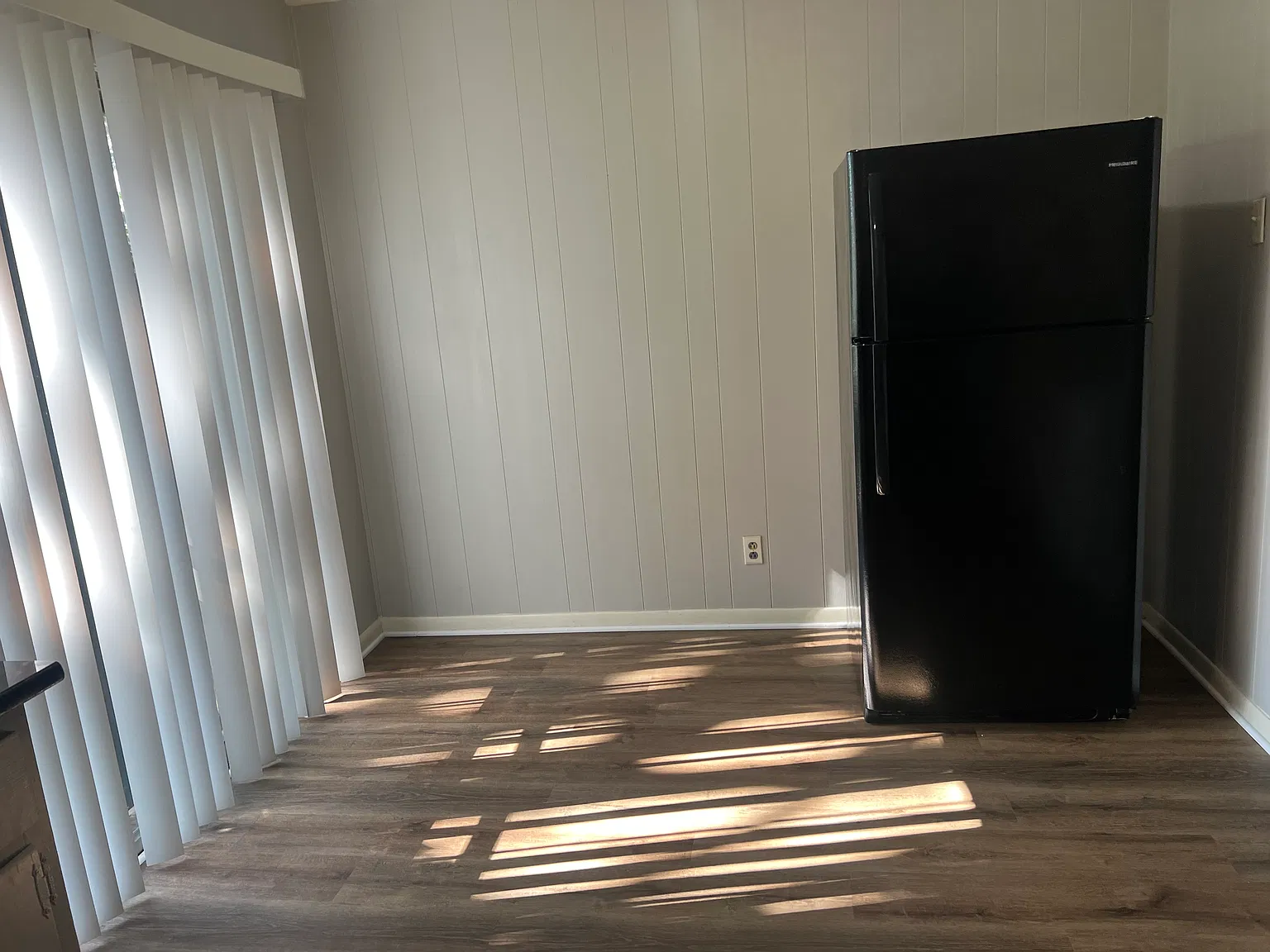 2 bed, 1000 sqft, $825 — Photo 3