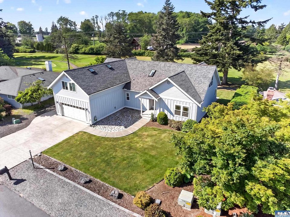 1st image of 208 Hurricane Ridge Dr