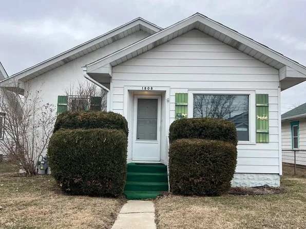 1808 W 11th St, Muncie, IN 47302