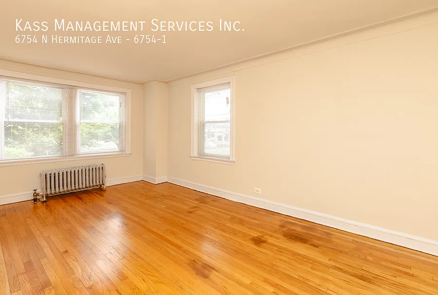 Building Photo - 6754 N Hermitage Ave #1