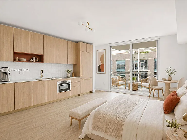 90 NE 32nd St #414 — Photo 1