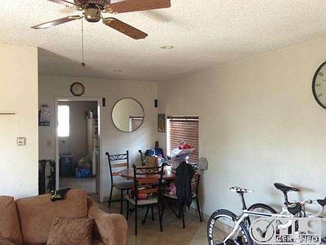 3rd image of 907 E 104th St