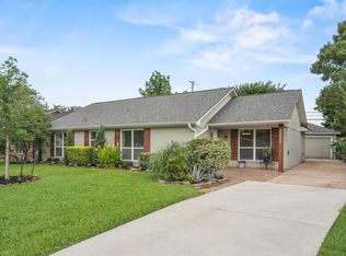 2206 Willowby Dr, Houston, TX 77008