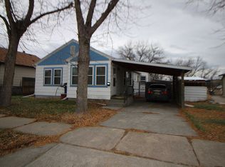 216 3rd St E, Roundup, MT 59072