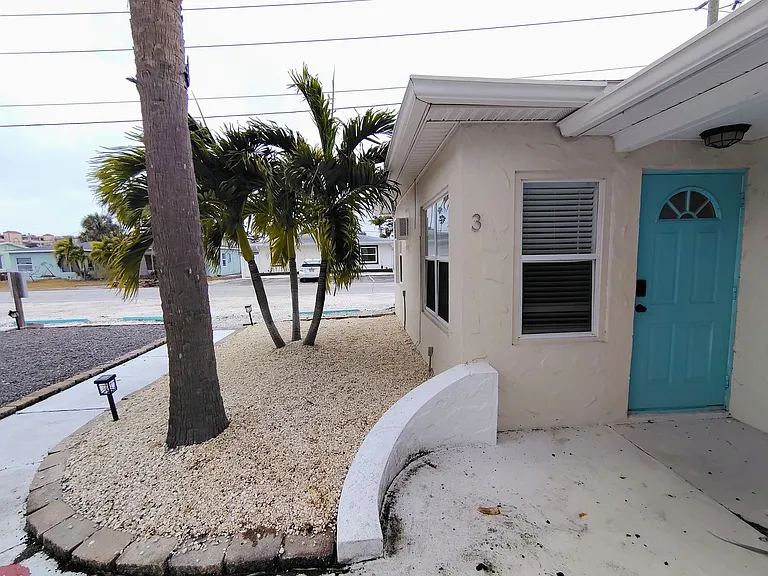 Madeira Beach — Photo 11