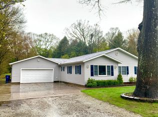 8795 Indian Bay Rd, Montague, MI 49437