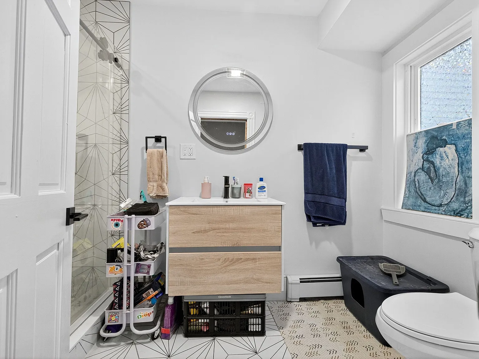 3 bed, 1.5 bath, 780 sqft, $3,695 — Photo 2