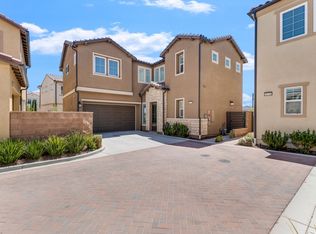 20748 W Beech Cir UNIT A, Porter Ranch, CA 91326