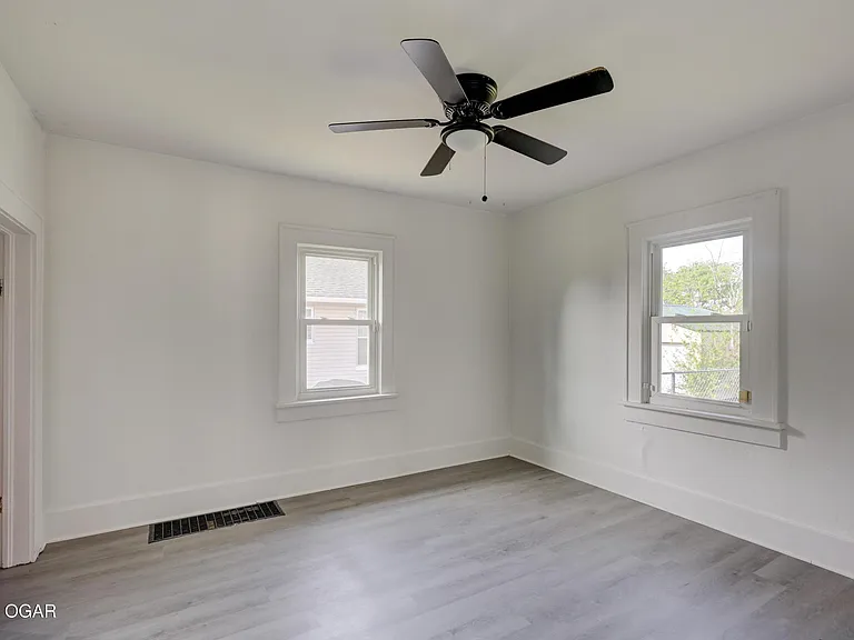 2212 Bird Ave — Photo 13