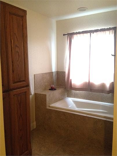 2nd image of 100 Carmel Ln