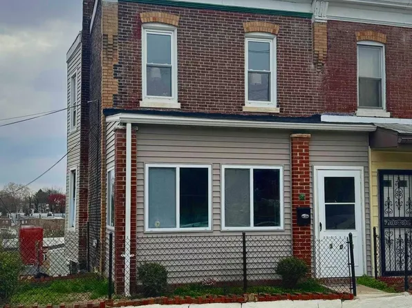 301 Poplar St, Darby, PA 19023