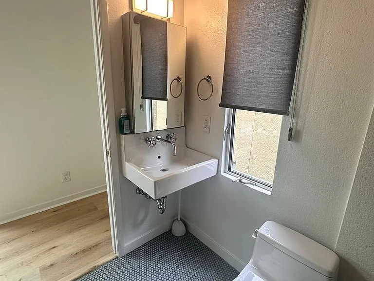 988 G St #31 — Photo 22
